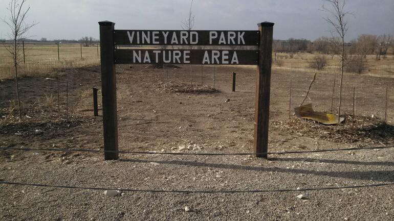 Hays Vineyard park Pond Entrance